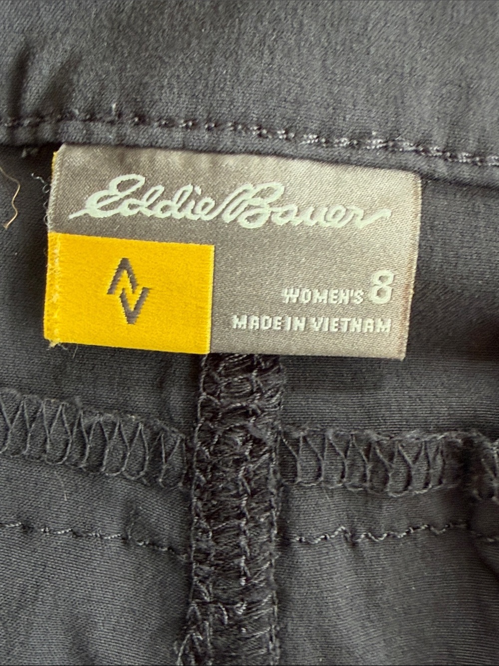 Eddie Bauer Black Capri Cargo Pants - Picture 8 of 9
